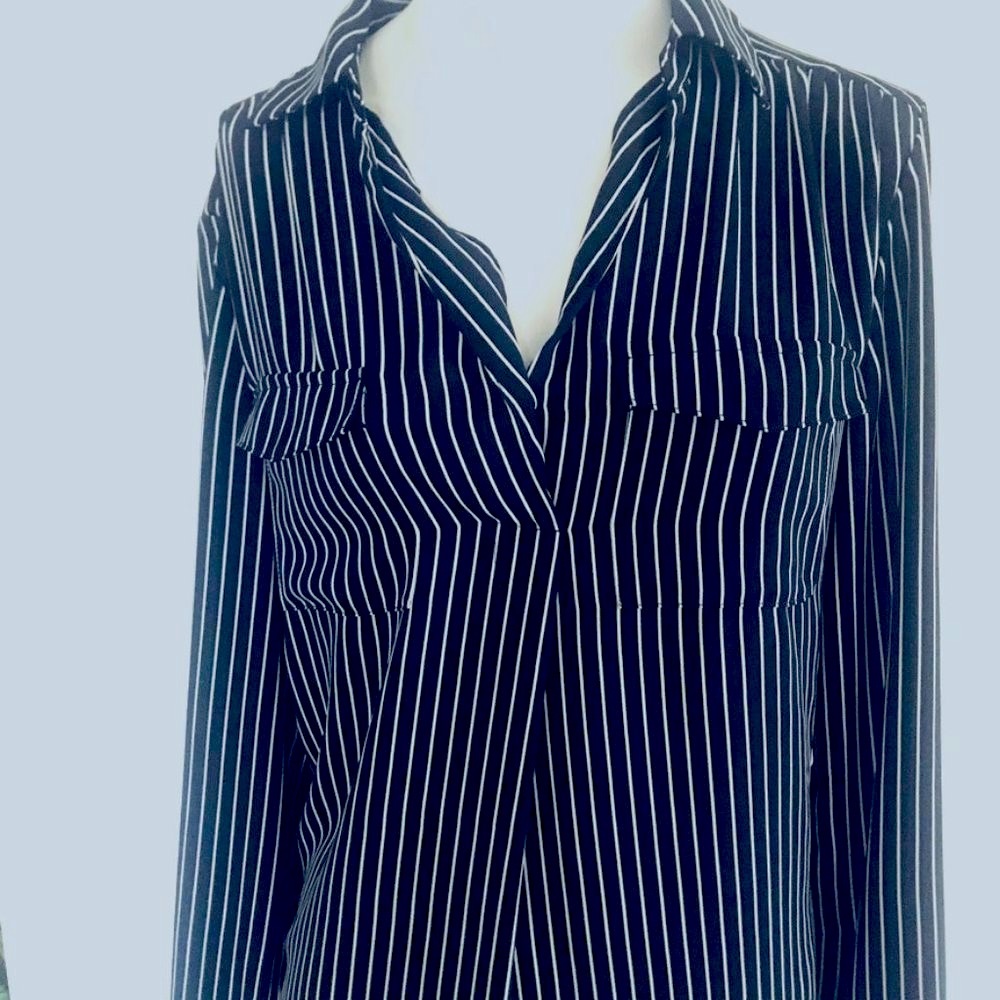NWT Presmise Striped Long Sleeves Size Medium